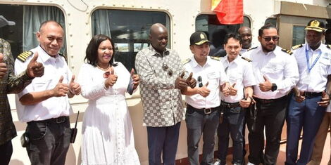 A photo of Deputy President Rigathi Gachagua andcrew of the ship that ferried 27,000 metric tonnes of wheat to the Port of Mombasa on March20, 2023.