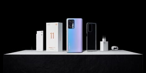 Xiaomi 11T Pro comes in three colours, Celestial Blue, Meteorite Gray and Moonlight White
