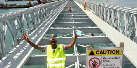 picture of the floating bridge