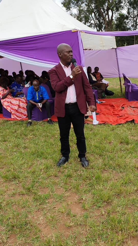 Former Kiambu Governor William Kabogo speaks during the burial of his former aide Daniel Etyang 