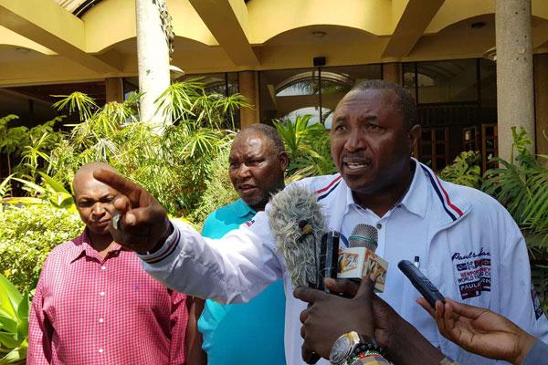 Bahati MP Kimani Ngunjiri addressing the media in Nakuru town on January 6, 2019.