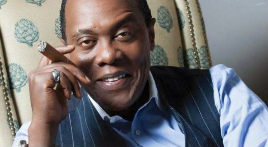 News Anchor Jeff Koinange holding a cigar. He reportedly partakes in imported ones pegged at Ksh500,000.