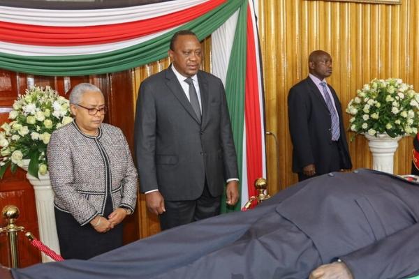 President Uhuru Kenyatta pays his last respects to retired President Daniel arap Moi on Saturday, February 8.