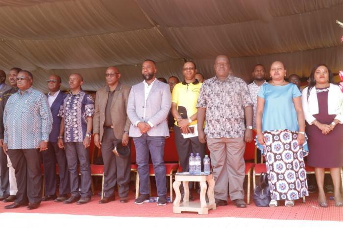 Governors Ali Hassan Joho (Mombasa), James Ongwae (Kisii) and Joseph Ole Lenku (Kajiado), Anne Waiguru (Kirinyaga) with Woman Representative Purity Ngirici, Interior CS Fred Matiang'i and his PS Karanja Kibicho (in yellow) during a fundraiser in Kirinyaga on Friday, November 29, 2019