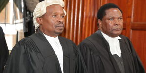Lawyers Kithure Kindiki and  Kioko Kilukumi appearing at the Supreme court as respondents for William Ruto on August 31, 2022