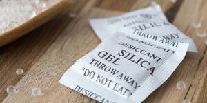 A example of a silica gel packet