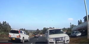 A government vehicle driven on the wrong side along Southern Bypass in Nairobi