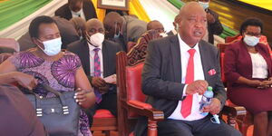 Nyamira Governor Amos Nyaribo (right) during his swearing-in on Tuesday, December 29, 2020.