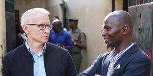 Anderson Cooper and Morris Kiberia During a Visit at Kamiti Maximum Prison.