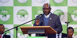 EBC Chairperosn Wafula Chebukati addressing a crowd on Oct 22, 2018