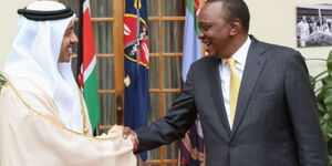 Minister for Foreign Affairs of the United Arab Emirates, Sheikh Abdullah bin Zayed al Nahyan (left) with President Uhuru Kenyatta.