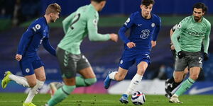Chelsea's Kai Havertz (Second-right) dribbles a ball past Everton players during a previous encounter on March 8, 2021. 