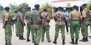 DP William Ruto meeting with AP officers attached to his Karen residence on August 30, 2021.