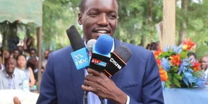 Dagoretti MP Simba Arati addressing a crowd at a past event