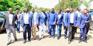 Deputy President William Ruto (fourth left) speaks to Speaker Justin Muturi and other leaders on Sunday, May 15, 2022.