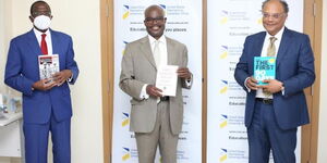 Former Chief Justice Willy Mutunga (left), Outgoing Vice Chancellor USIU- Africa, Professor Paul Zeleza (center) and Chair of the Board of Trustees USIU-A, Dr. Kevit Desai