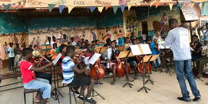 An image of a Ghetto Classics rehearsal. 