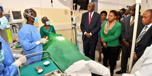 Health CS Susan Nakhumicha with other ministry officials at the KMTC simulation lab. 17.11.2022.