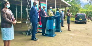 Health CAS Rashid Aman (at the podium) and his team addressing the media at a press briefing. May 18, 2020.