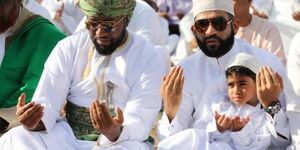 Mombasa Governor Ali Hassan Joho (left) and Mvita MP Abdulswamad Shariff Nassir