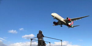 Kenya Airways Plane landing at Heathrow Airport as captured by Jerry Dyer of Big Jet TV on Friday February 18, 2022