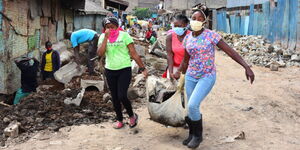 A group of youths engage in Kazi Mtaani Initiative in October 2020. 