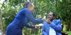 Wiper Party leader Kalonzo Musyoka was given a cake by TV47 journalist Lizah Mutuku during his birthday on December 24, 2021.