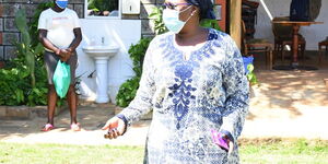 Murang'a Women Rep Sabina Chege distributing food to commercial sex workers on Monday, May 25
