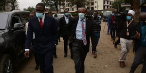 Nairobi Senator Johnson Sakaja arriving at Kilimani Police Station on Monday, July 20, 2020 in the company of his lawyer Mutula Kilonzo