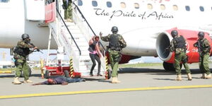 Kenya Police Service elite squad, Recce Squad, during an anti-terror drill at the Jomo Kenyatta International Airport in Nairobi, capital of Kenya, May 19, 2015.