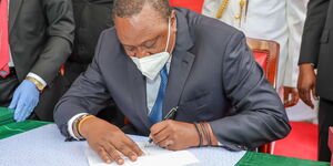 President Uhuru Kenyatta  leads Parliamentary Leadership in launching the Kiswahili and Bilingual versions of the National Assembly Standing Orders on November 12, 2020