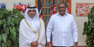 President Uhuru Kenyatta (right) and Dr Mutlaq bin Majed Al-Qahtani, who is the Special Envoy of the Foreign Minister of the State of Qatar at State House on Thursday, May 6, 2020.