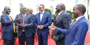 President William Ruto (second right), DP Rigathi Gachagua and former CSs Najib Balala, Fred Matiang'i and Joe Mucheru at State House on