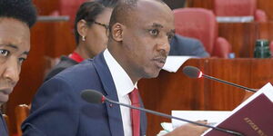 Senate ad hoc committee chairperson Mutula Kilonzo Jr (centre) leads proceedings into the Solai dam tragedy, at Parliament on July 17, 2018.