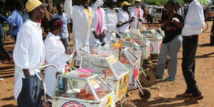 File image of smokie vendors lined up at a bus terminus