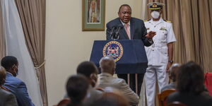 President Uhuru Kenyatta addressing Kisii County leaders at State House on October 19, 2020