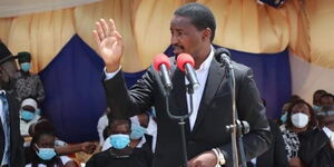 Mwangi Kiujuri addressing Mourners during the burial of his nephew in Kieni, Nyeri County on September 24 2021