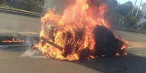 Vehicle burning along the Thika Superhighway in May 2020.