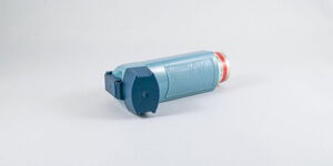 A photo of an inhaler