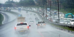A photo of motorists using the Thika Superhighway during cold and rainy weather