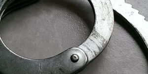 An image of Handcuffs 