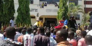Residents gathering at Kisumu Central Police Station in May 2023. 