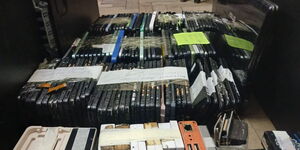 mobile phones 