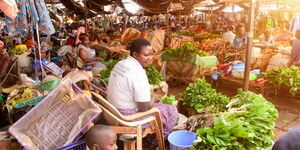 undated image of food vendors in a market