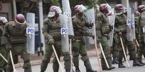 Kenya Police Officers