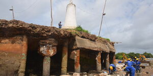 The construction of the sea wall around the Vasca Da Gama pillar in Malindi.
