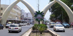 An image of the iconic sculptures in Mombasa County