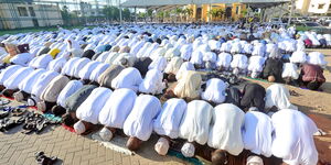 Muslims praying in Mombasa County on April 10, 2024.
