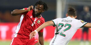 Turkish side Kocaelispor midfielder Johana Omolo (left) dribbling past a player during a past match