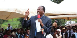 Kitutu Chache MP Richard Onyonka addresses a congregation at a rally in 2020